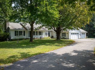 15 Arbor Crossing Dr, Kennebunk, ME 04043