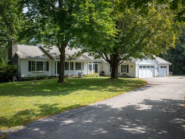 15 Arbor Crossing, Kennebunk, ME 04043