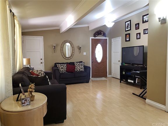 5th image of 7839 Broadleaf Ave