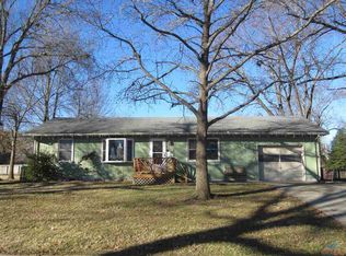 1207 S 9th St, Clinton, MO 64735