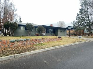 424 NE Chestnut St, Madras, OR 97741