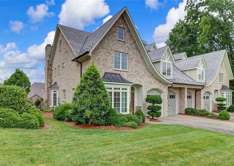 1st image of 4 Granville Oaks Ct