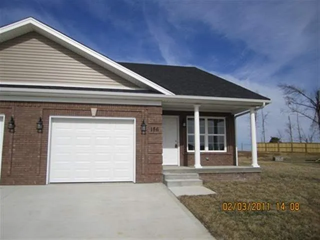 186 Applewood Ln — Photo 1