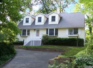 2 Soundway Dr, Rocky Point, NY 11778