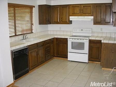 2nd image of 8140 Cottonmill Cir
