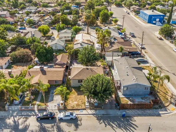 11004 San Gorgonio St, Lamont, CA 93241