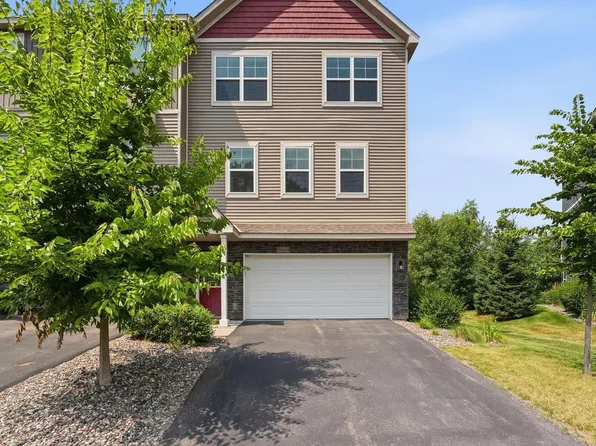9669 Olive Ln N, Maple Grove, MN 55311
