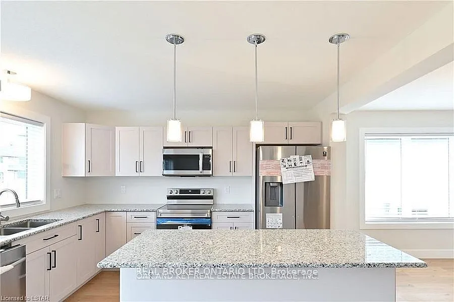 3 bed, $2,750 — Photo 4