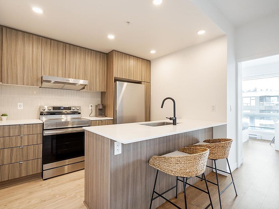 1st image of 32838 Landeau Pl #609