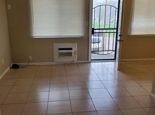 2570 Traction Ave #6, Sacramento, CA 95815