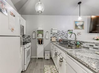 1204 SW 22nd St, Moore, OK 73170