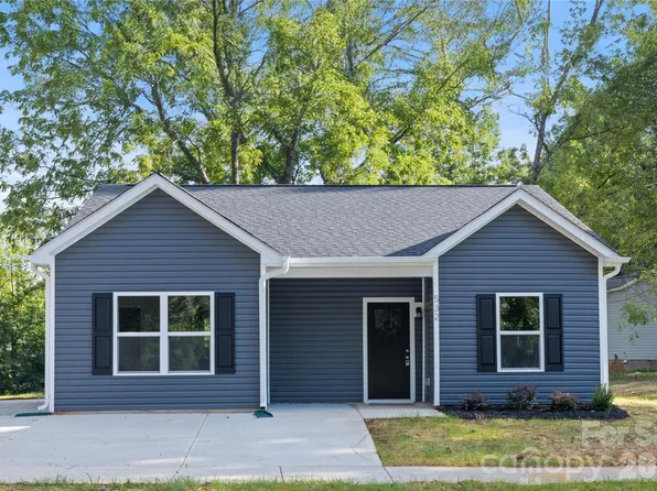 2004 Juniper Dr, Charlotte, NC 28269