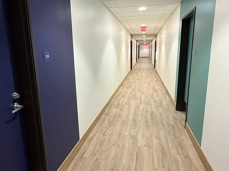 Dolores Apartments — Photo 11