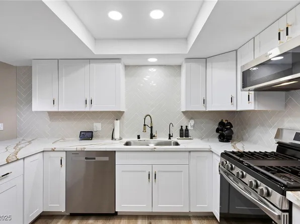 3524 Haverhill St, Las Vegas, NV 89121