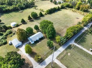 8639 Swartz Rd, Kansas City, KS 66111