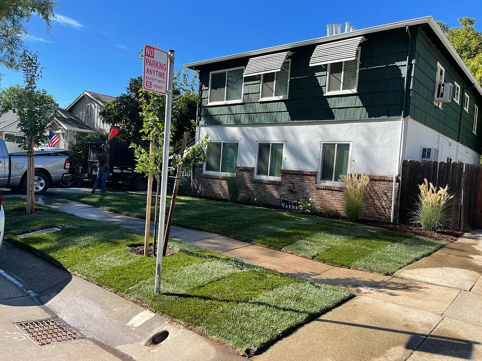 4539 V St #A-D