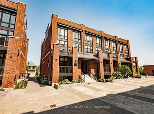 1 Whitaker Way #218, Whitchurch Stouffville, ON L4A 4T4