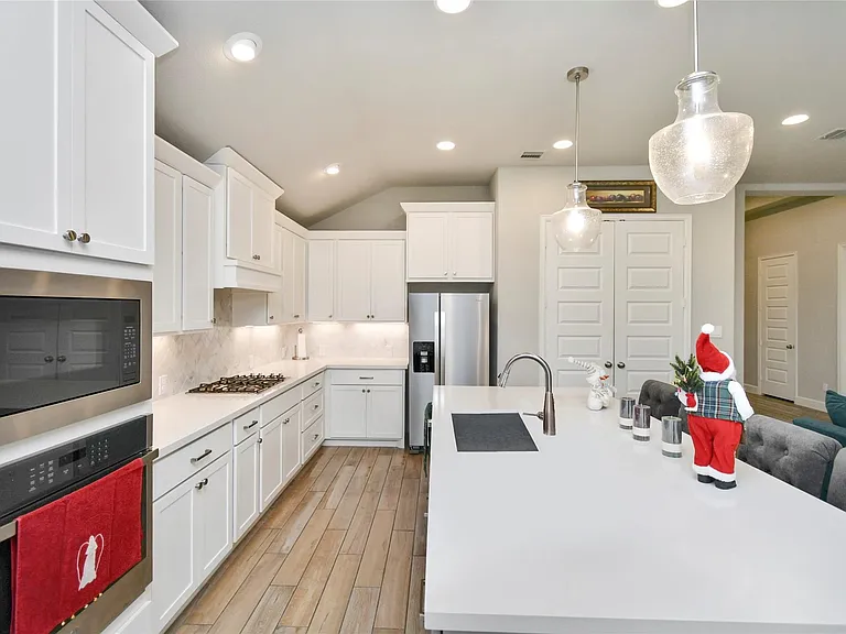 5042 Albany Shores Ln — Photo 22