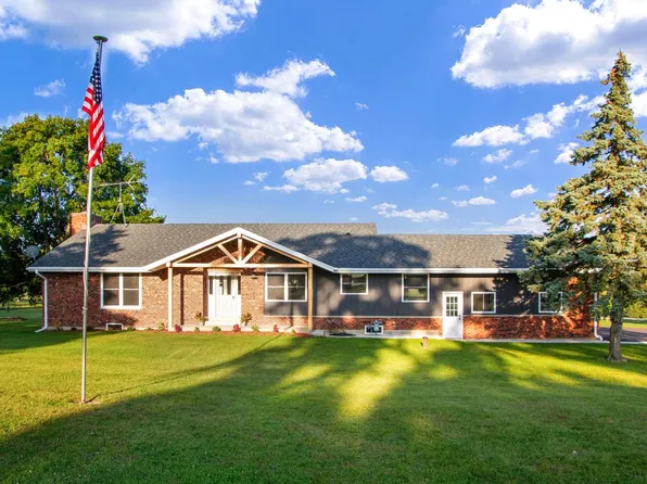 N6181 Cobb ROAD, Elkhorn, WI 53121