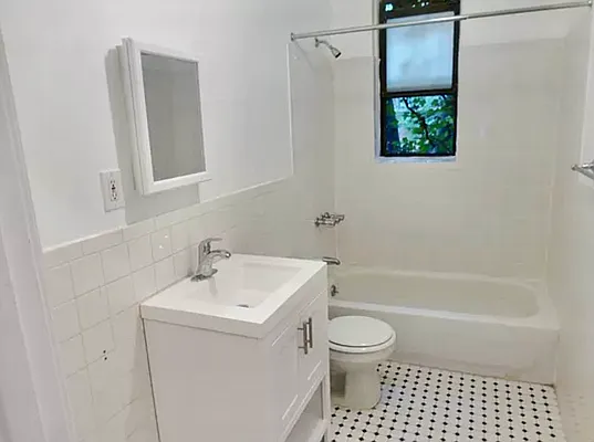 Rented by Charie Properties LLC | media 28