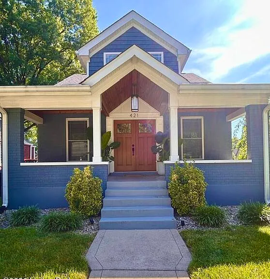 421 Macon Ave — Photo 1