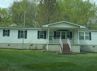 210 Green Valley Rd, Peterstown, WV 24963