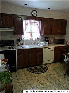 5th image of 188 Hamden Ave