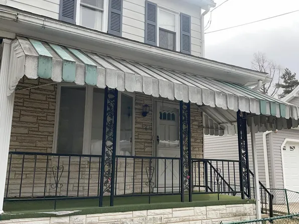 8 Walnut St, Delano, PA 18220