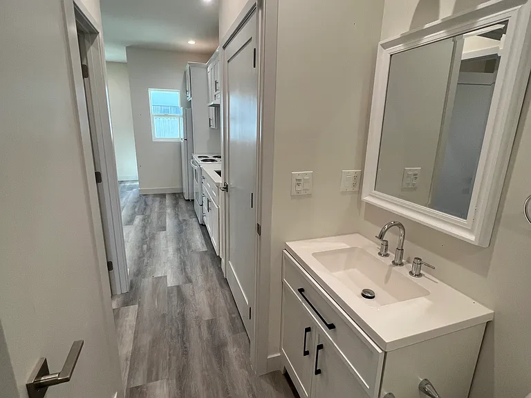 11616 Hamlin St #11620 — Photo 30