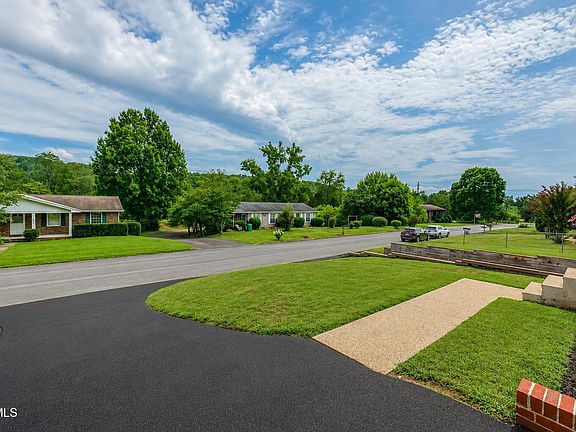 3rd image of 517 Kilkenny Rd