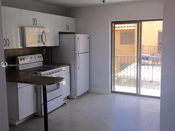 5th image of 2740 W 62nd St APT 203