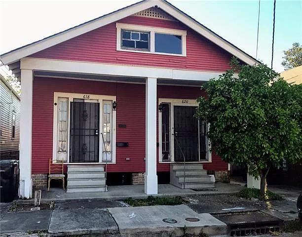 1 bed, 1.0 bath, 700 sqft, $1,350 — Photo 1
