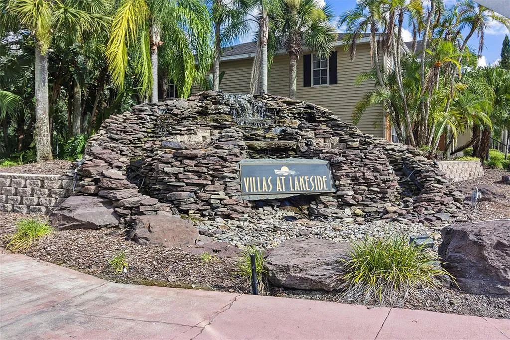 2 bed, 2.0 bath, 975 sqft, $1,750 — Photo 3