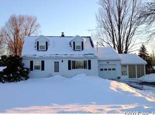 58 Whitcomb Rd, Fulton, NY 13069