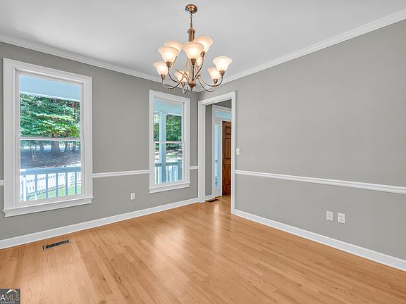 2nd image of 170 Cedar Springs Pl