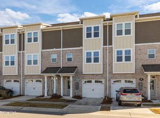 208 Gray Duck Drive, Beaufort, NC 28516