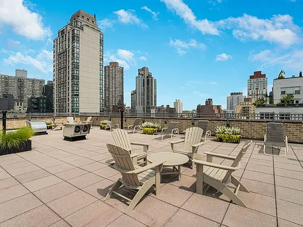 240 East 76th Street image 7 of 9