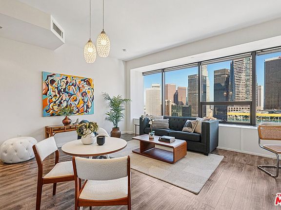 3rd image of 1100 Wilshire Blvd APT 2209