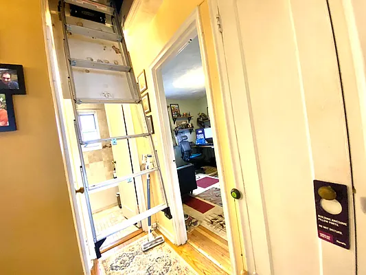 Sold by Winzone Realty Inc | media 22