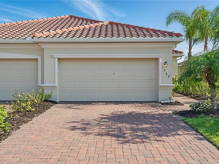 1767 Alameda Dr — Photo 2