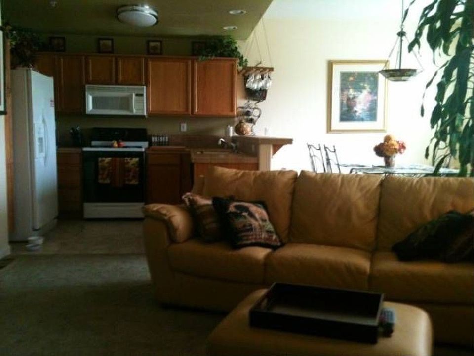 living/kitchen