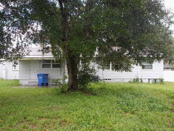4th image of 910 N Garfield Ave