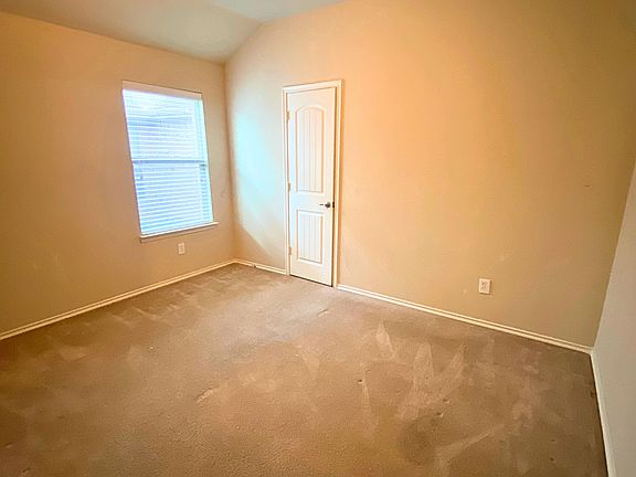 5th image of 837 Lake Worth Trl