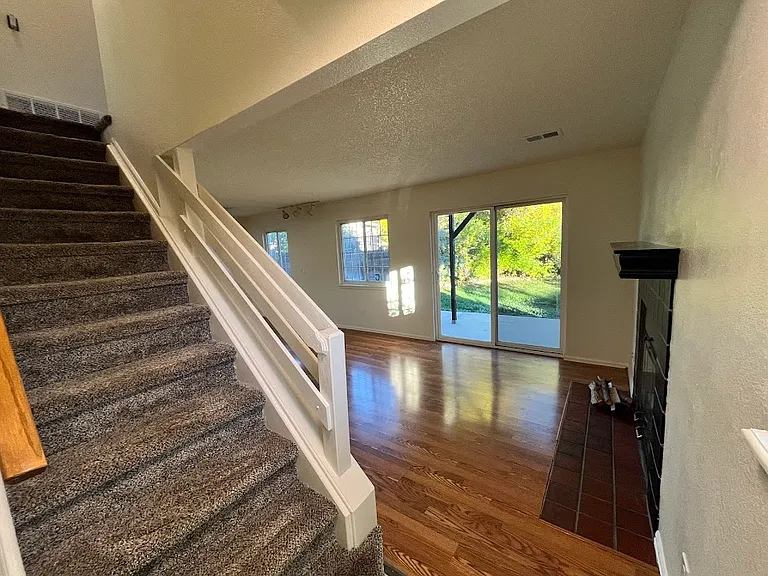 12504 Forest St — Photo 4
