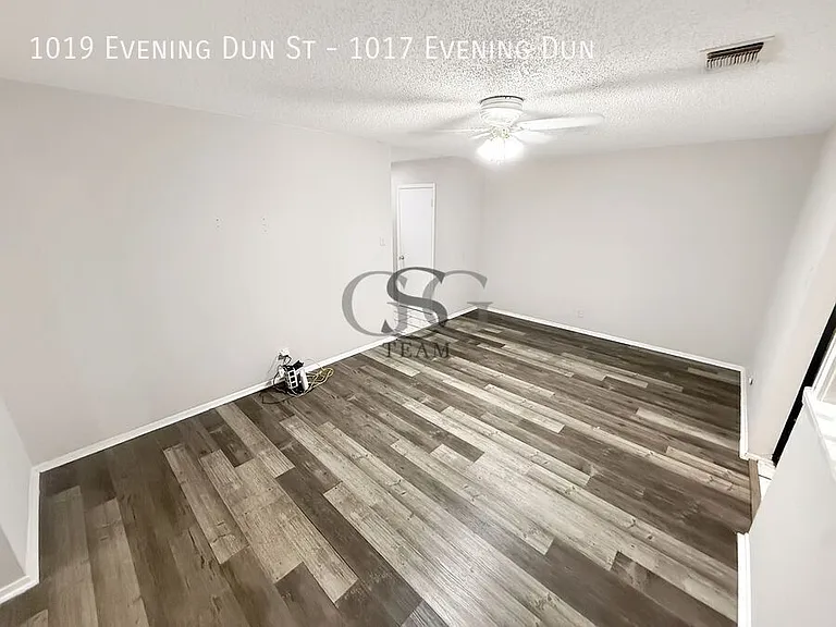1019 Evening Dun St #1017 — Photo 12
