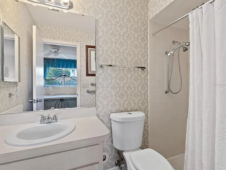 1624 Whitehead Dr #320 — Photo 7
