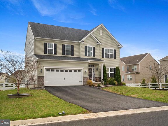 2nd image of 371 Joseph Wick Dr