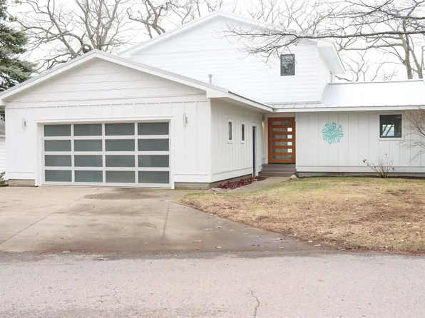 745 S Crescent Ave, Au Gres, MI 48703