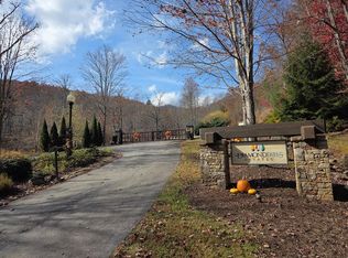 134 Diamond Falls Blvd, Franklin, NC 28734