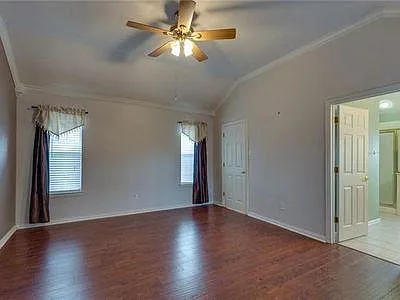8629 Stetson Dr — Photo 9